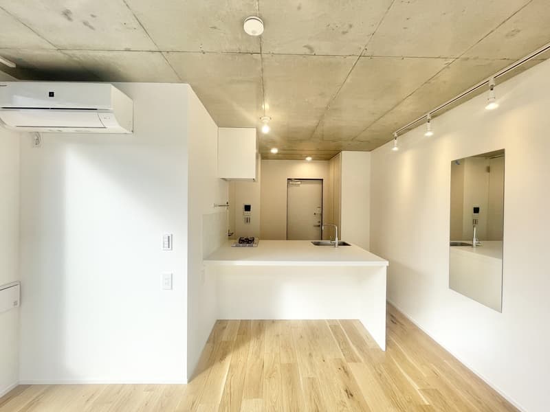 Room image 9