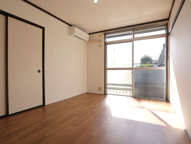 Room image 14