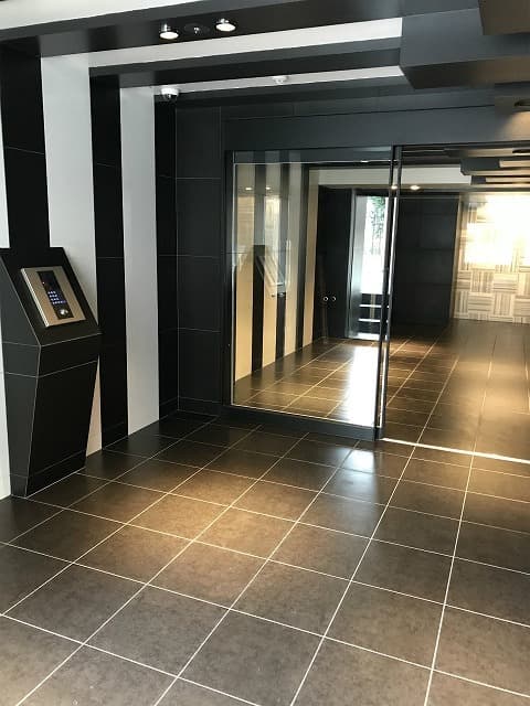 Room image 11