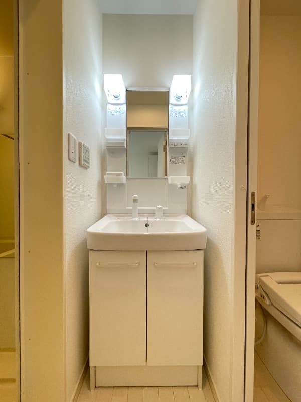 Room image 12