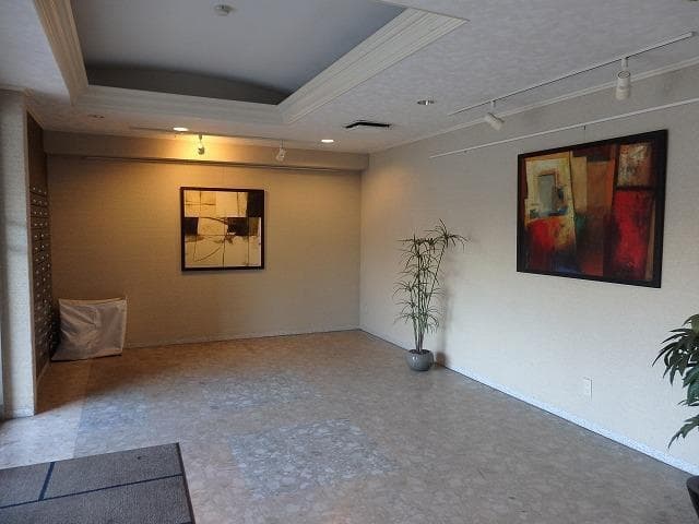 Room image 14