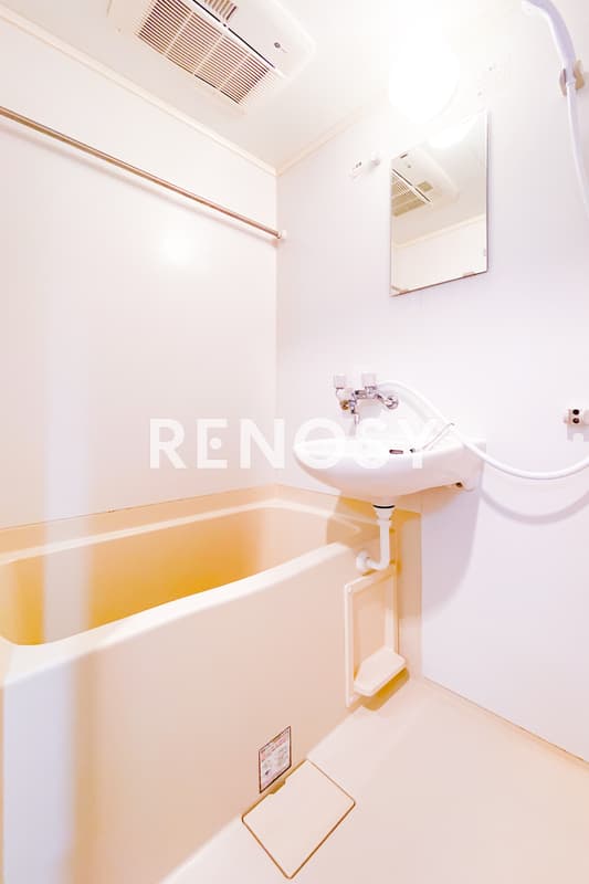 Room image 10