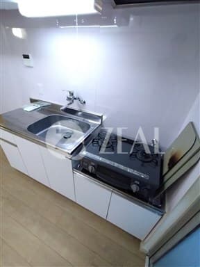 Room image 13