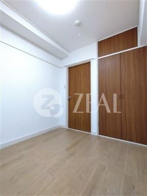 Room image 15