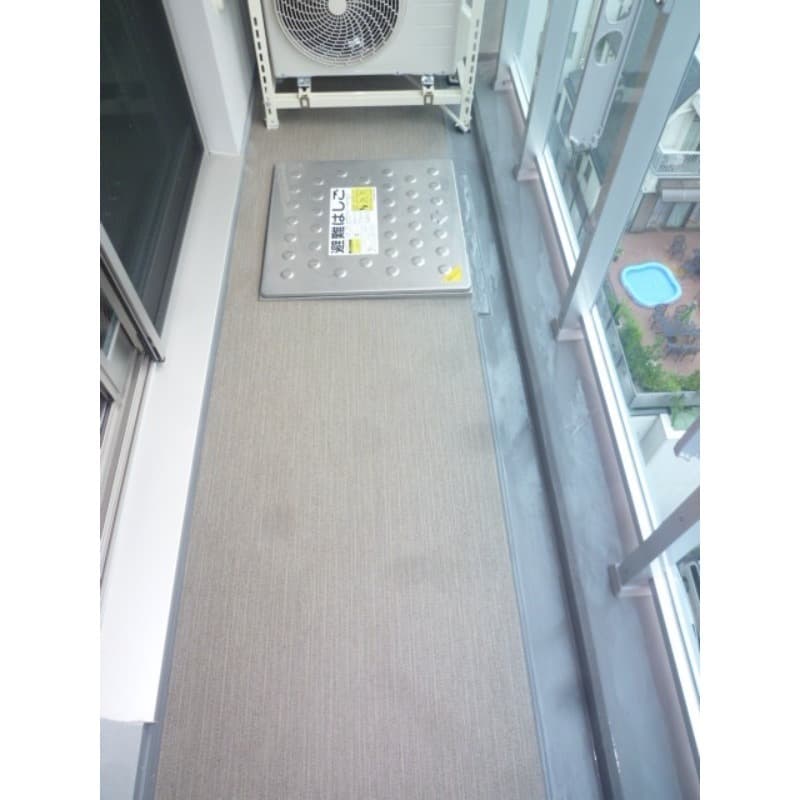 Room image 13