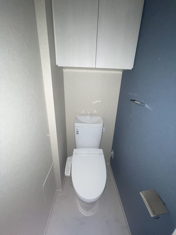 Room image 8