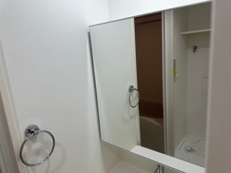 Room image 16