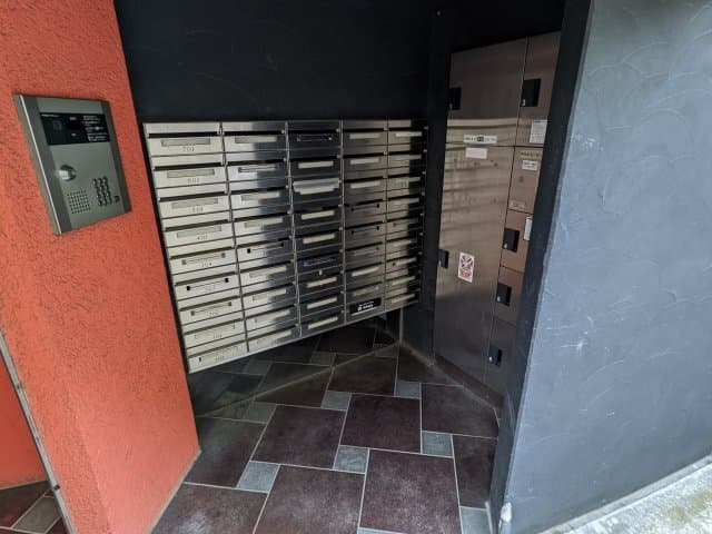 Room image 12