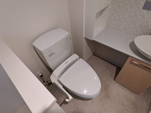 Room image 8