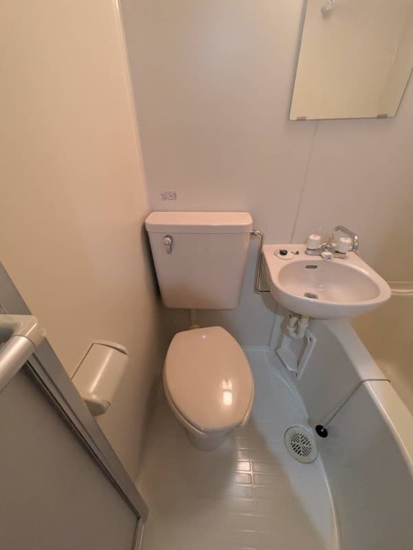 Room image 8