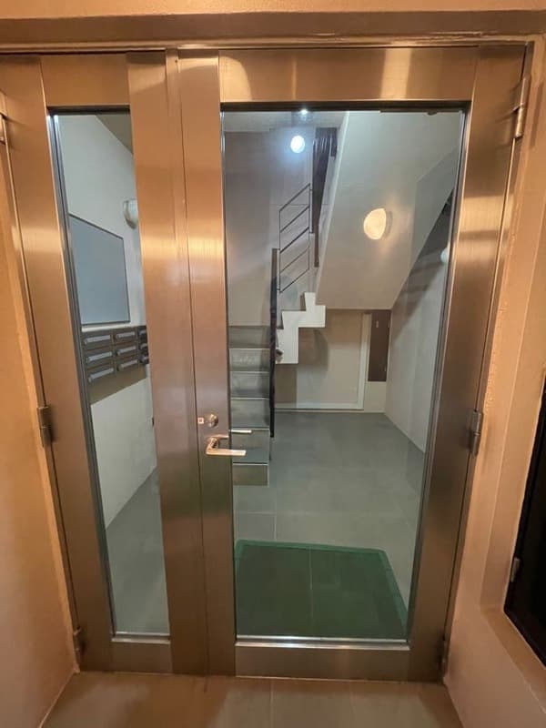 Room image 15