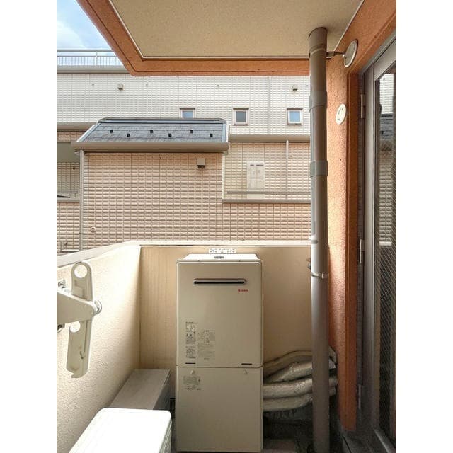 Room image 11