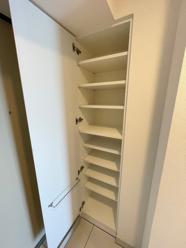 Room image 11