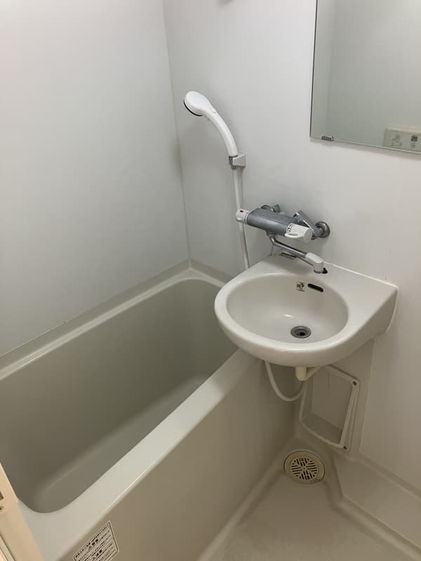 Room image 10