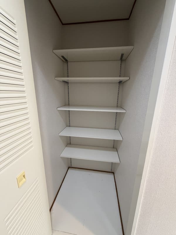 Room image 14
