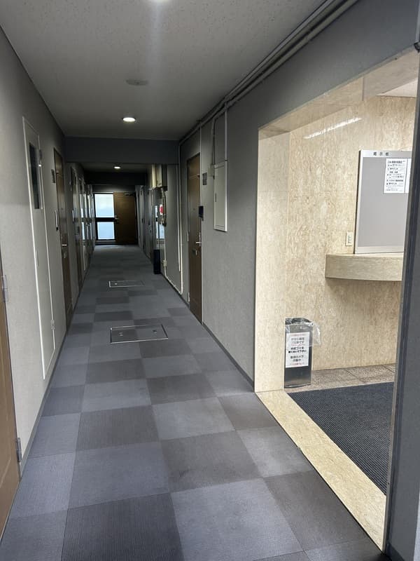 Room image 16