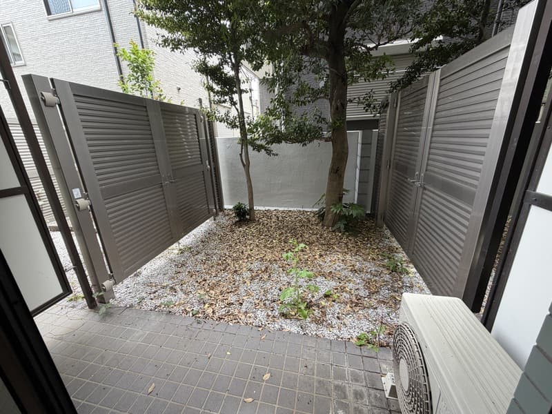 Room image 9
