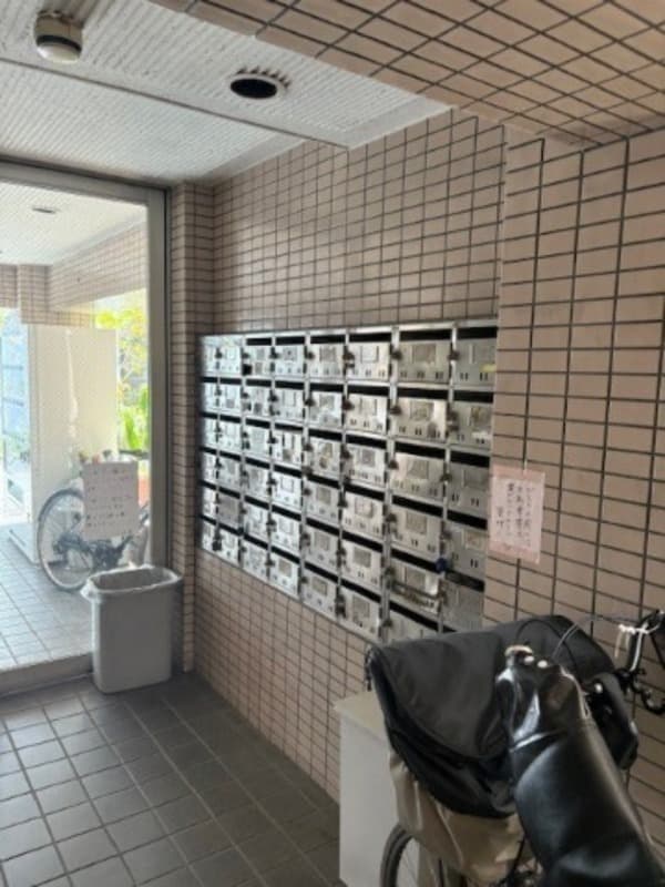 Room image 10