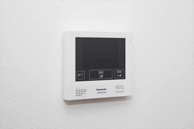 Room image 11