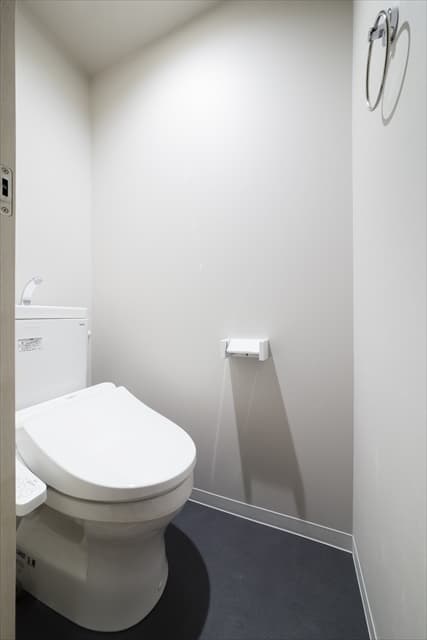 Room image 16