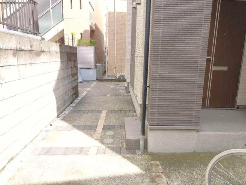 Room image 9