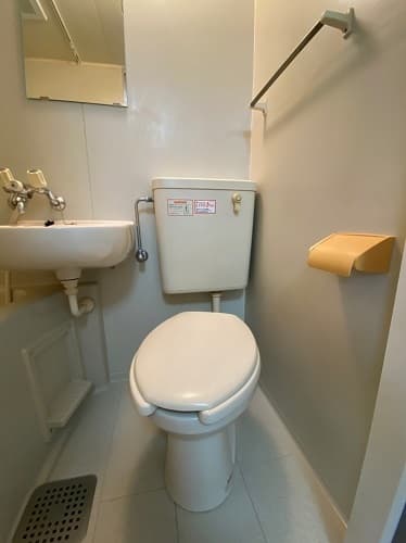 Room image 8
