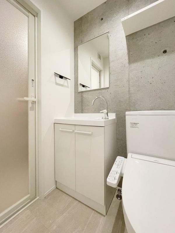 Room image 8