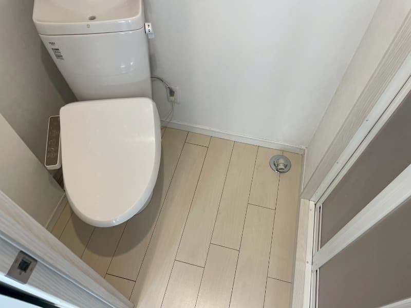 Room image 16