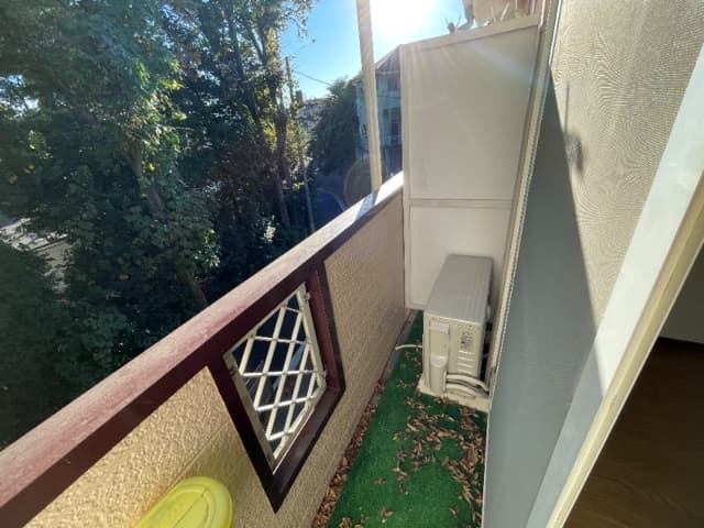 Room image 13