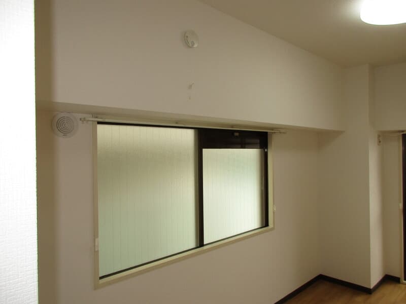 Room image 16