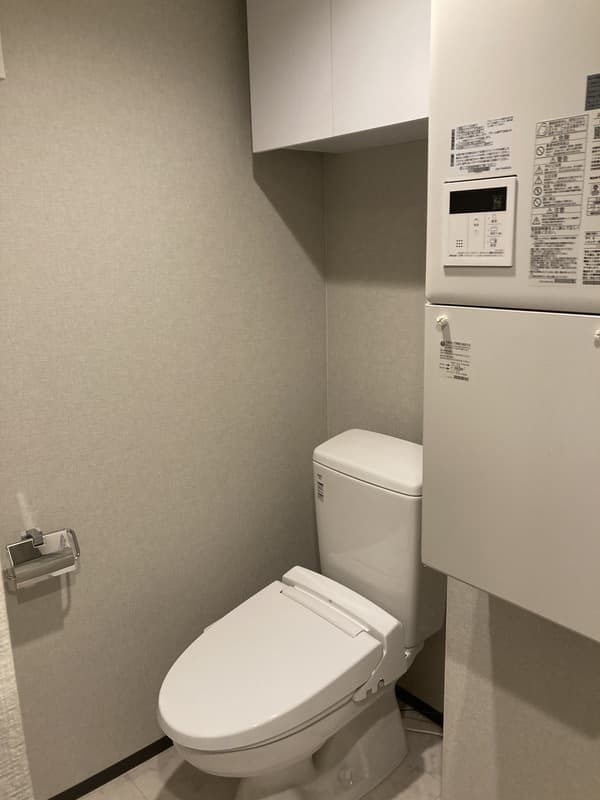 Room image 8