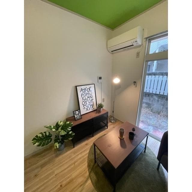Room image 11