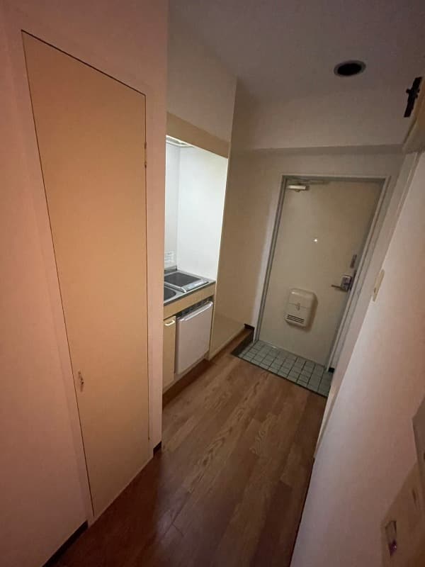 Room image 8