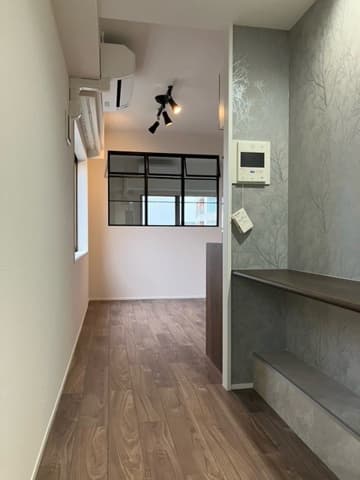 Room image 13