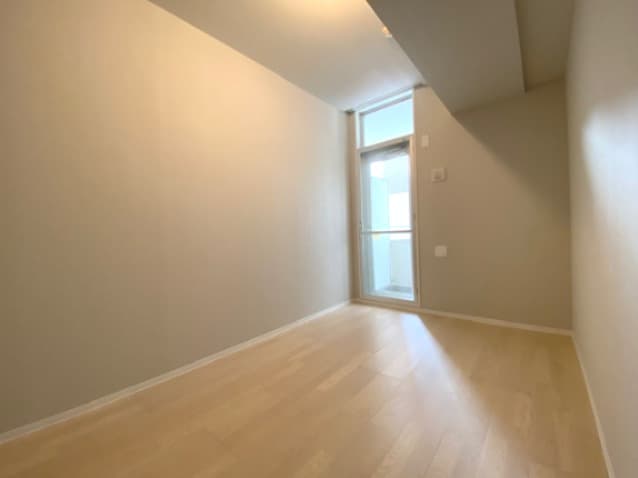 Room image 14