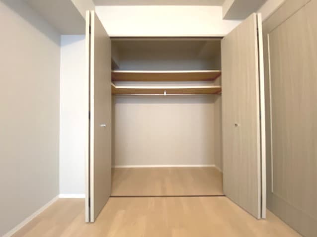 Room image 15