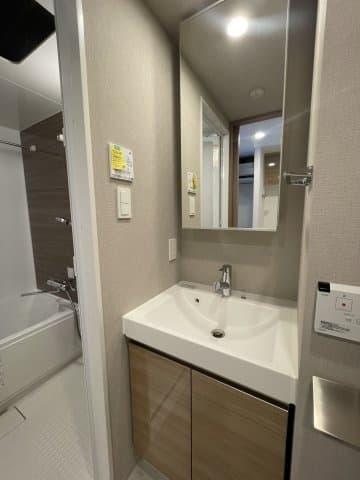 Room image 12