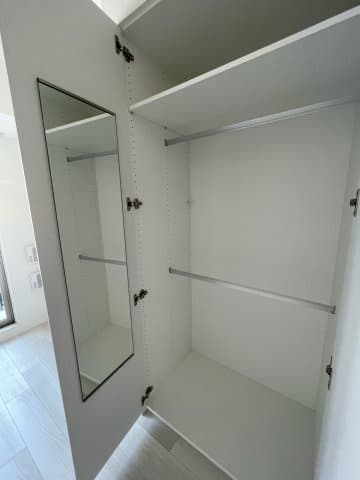 Room image 15