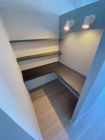 Room image 13