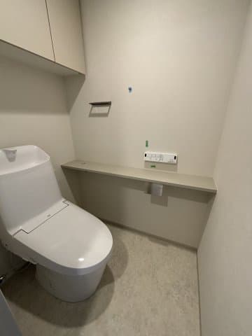 Room image 8