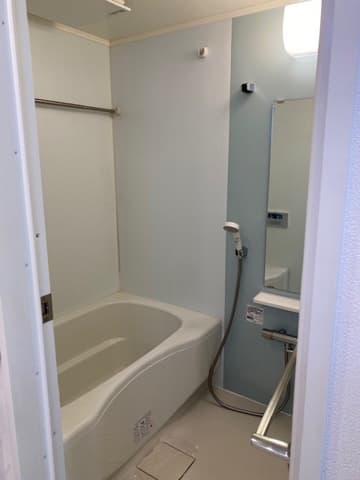 Room image 8