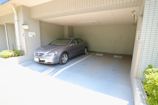 Room image 10