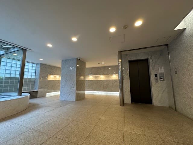 Room image 9