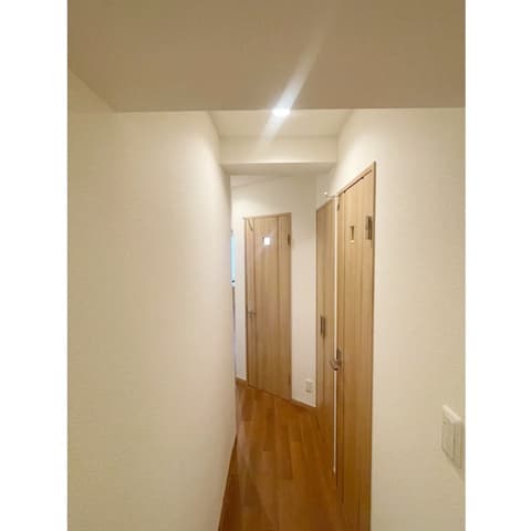 Room image 16