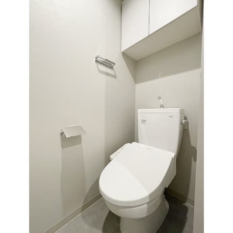 Room image 8