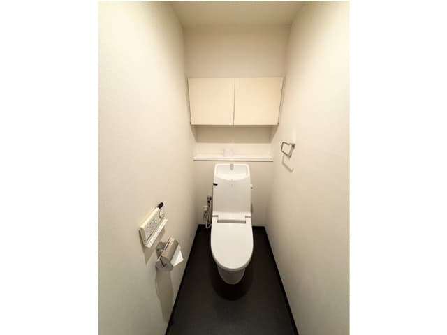 Room image 11