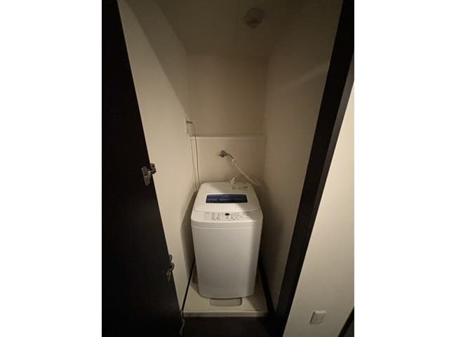 Room image 12
