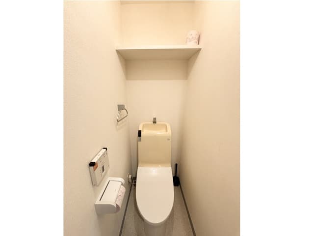 Room image 11