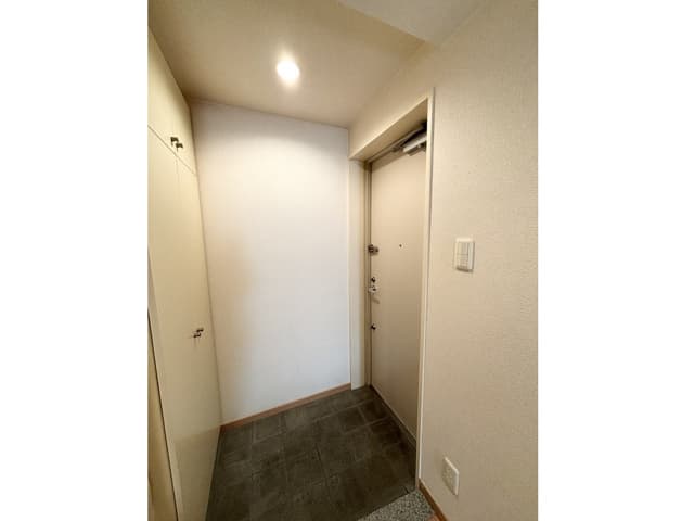 Room image 15