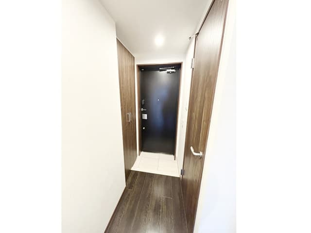 Room image 13